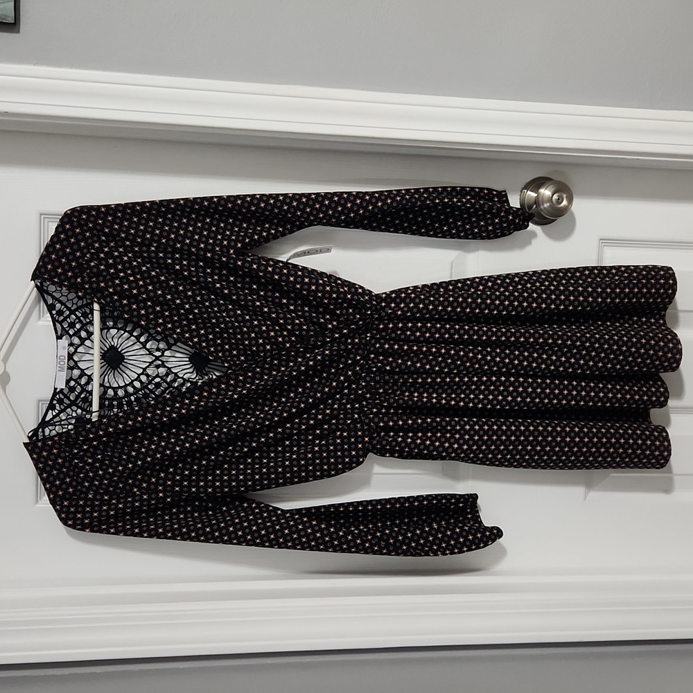 NWT. Ladies Mod dress in a sz. Small